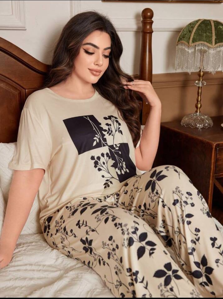 Off white Leaves Printed T.shirt with leaves printed Pajama PJ Set For Her