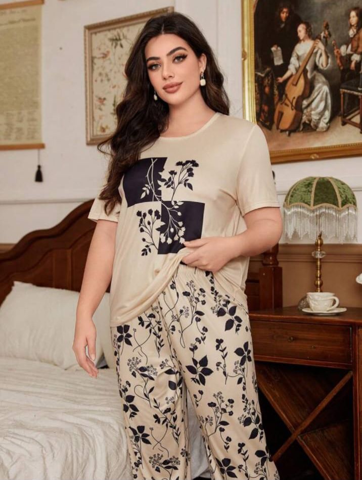 Off white Leaves Printed T.shirt with leaves printed Pajama PJ Set For Her