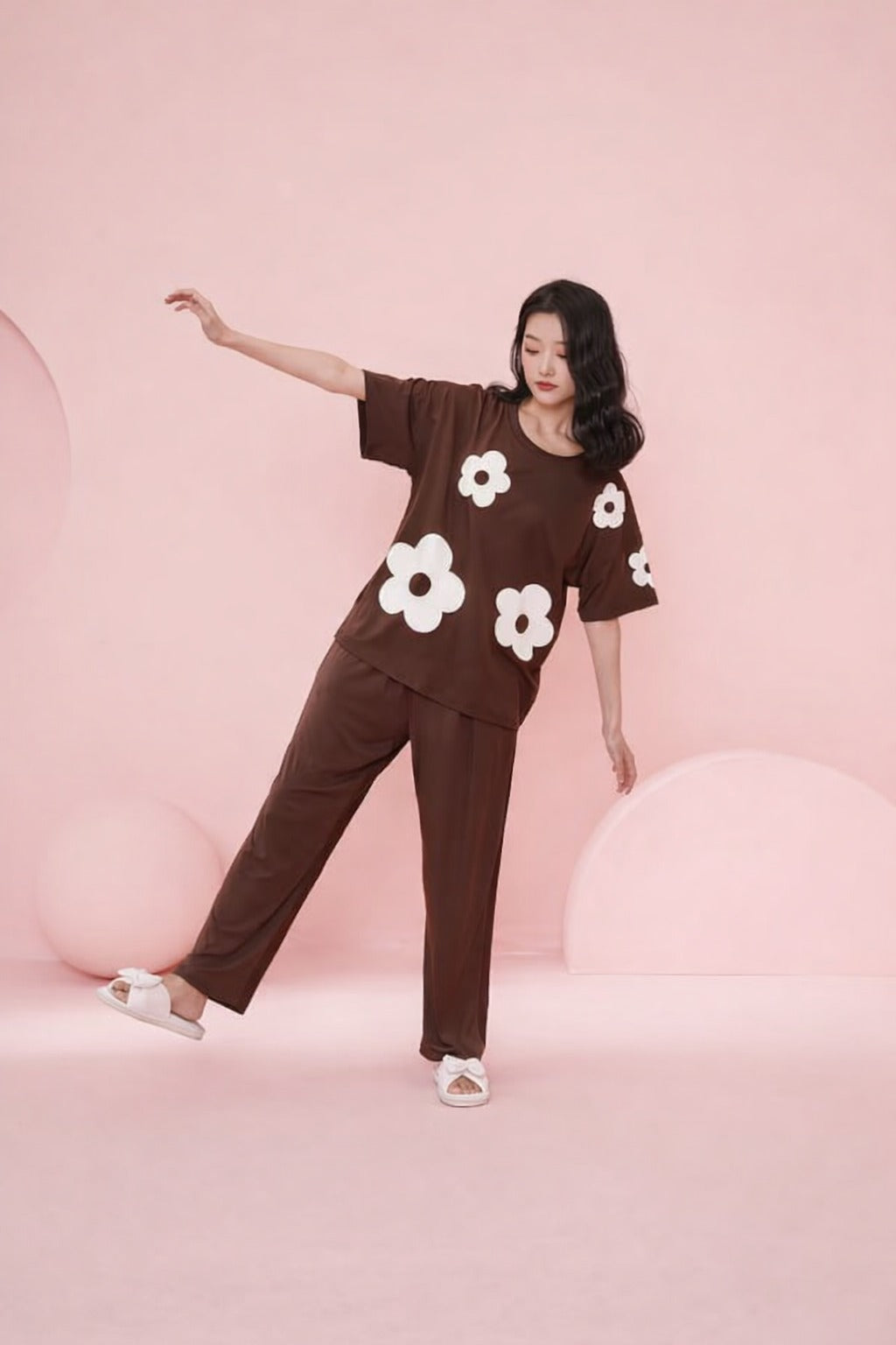 (NEW ) Brown All over BIG White flower night suit For her